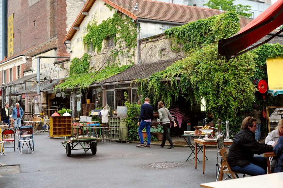 Paris: Flea Market Insider's Tour in Extra-Small Group - Who This Tour Suits Best