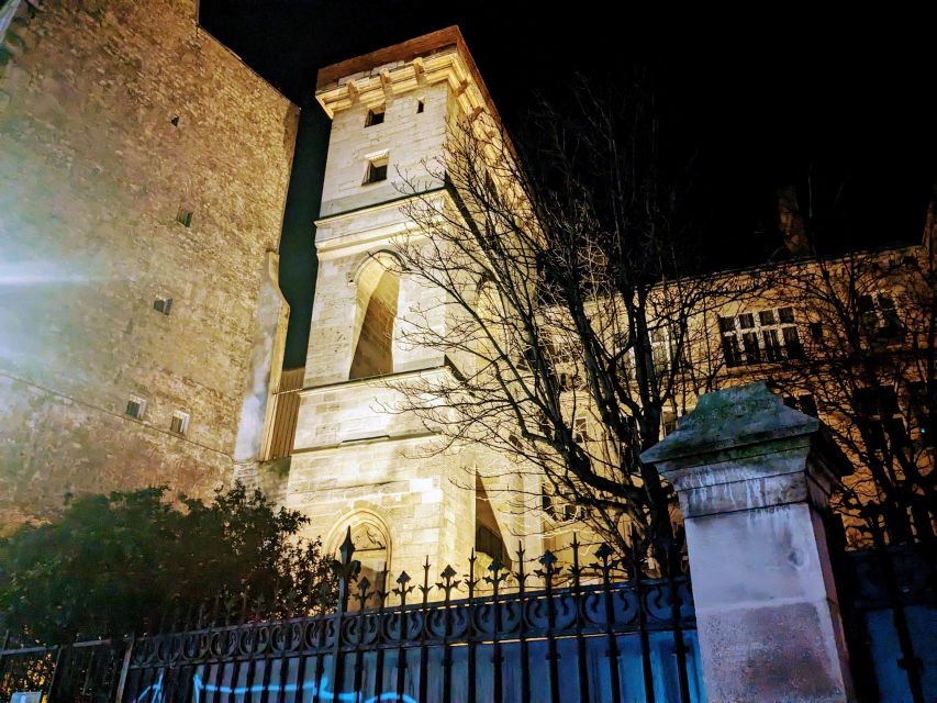 Paris: French Monarchy Intrigues Walking Tour - Île de la Cité: where you sense the medieval heart of power