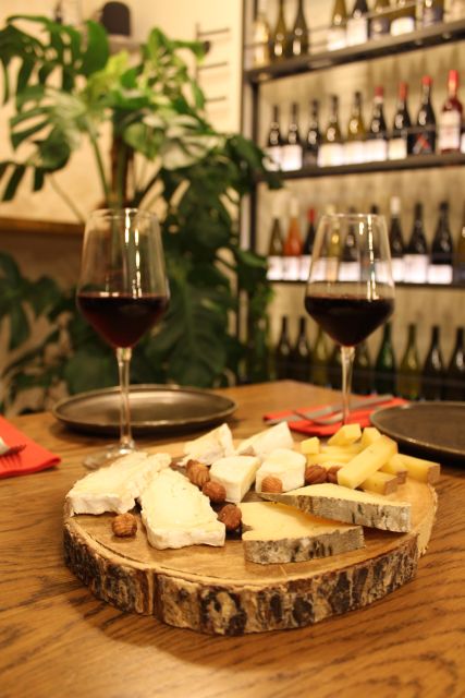 Paris: French Wine and Cheese Guided Tasting - Meeting Simon at L’Oeno’Vice: A Paris Wine-Bar Classroom