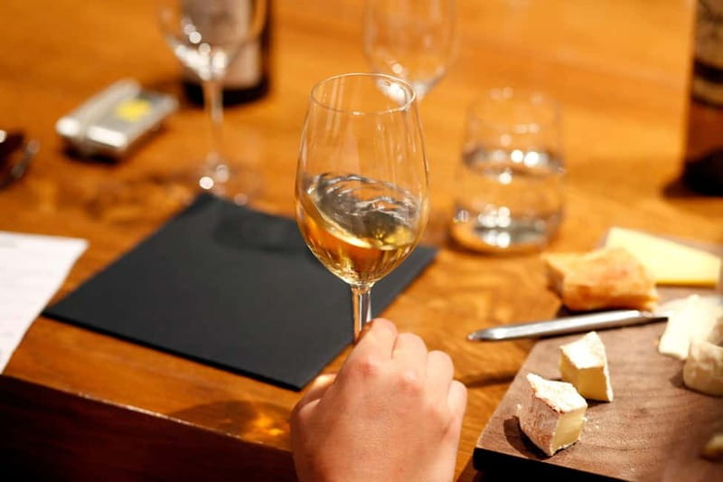 Paris: French Wine Tasting Class with Sommelier - Key things I’d circle before you book