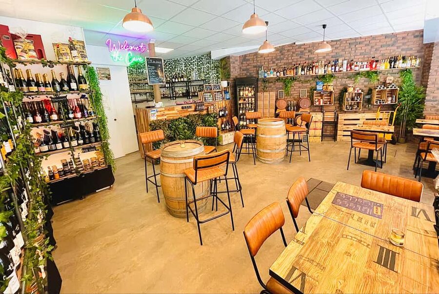 Paris: French wine tasting with cheeses and charcuterie - Who this experience is best for (and who should skip it)