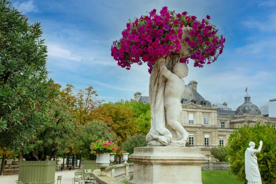 Paris: Full-Day Custom Tour with Local Guide - How phone-made planning keeps your Paris day from turning into chaos