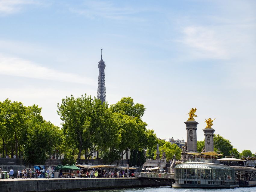 Paris: Full-Day Custom Tour with Local Guide - Metro tricks, foot routes, and when a private car helps