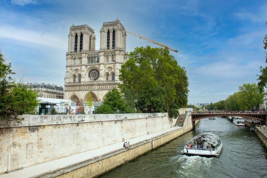 Paris: Full-Day Custom Tour with Local Guide - Who should book this Paris custom day—and who should not