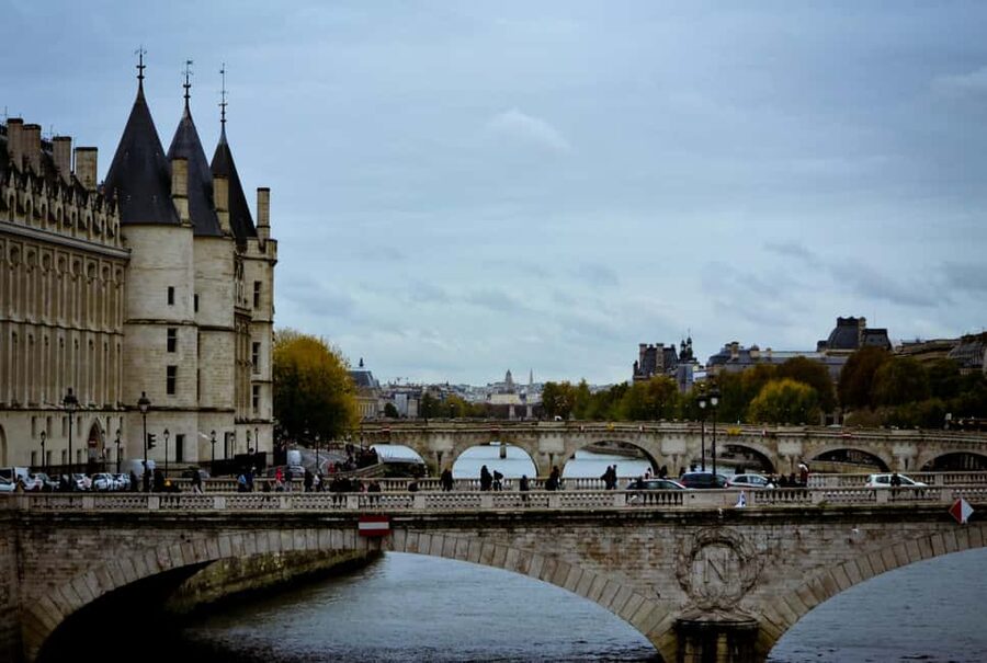 Paris: Ghosts and Dark Stories Guided Walking Tour - Notre-Dame Finale: The Phantom Bell Ringer