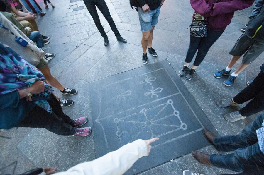 Paris: Ghosts, Legends & Mysteries Evening Walking Tour - Quick take