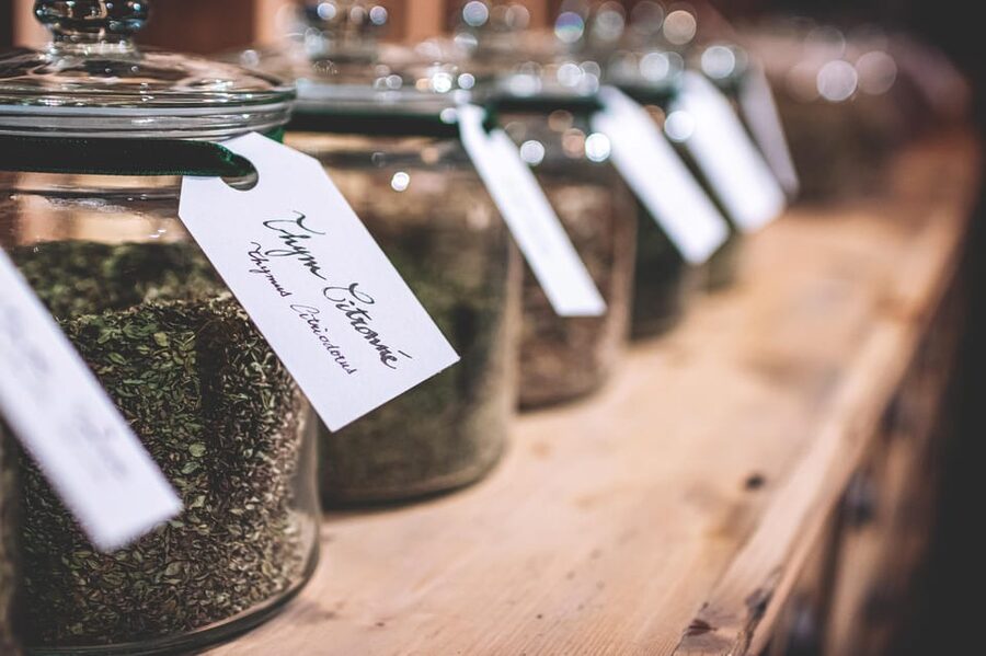 Paris gin making workshop in English - Choosing Botanicals Like a Real Recipe: Your Mix, Your Balance