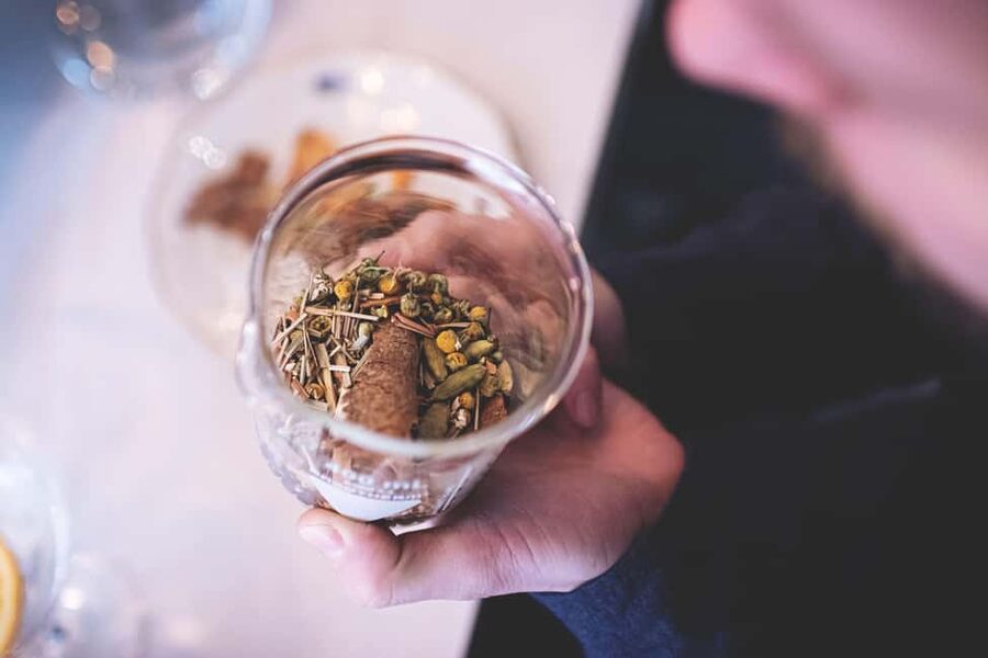 Paris gin making workshop in English - Customize the Label and Bottle 70cl: Why the Take-Home Matters