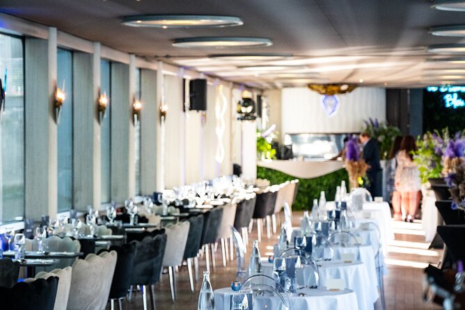 Paris Gourmet Dinner Seine River Cruise with Singer and DJ Set - The cruise route: Paris landmarks you’ll actually see from the water