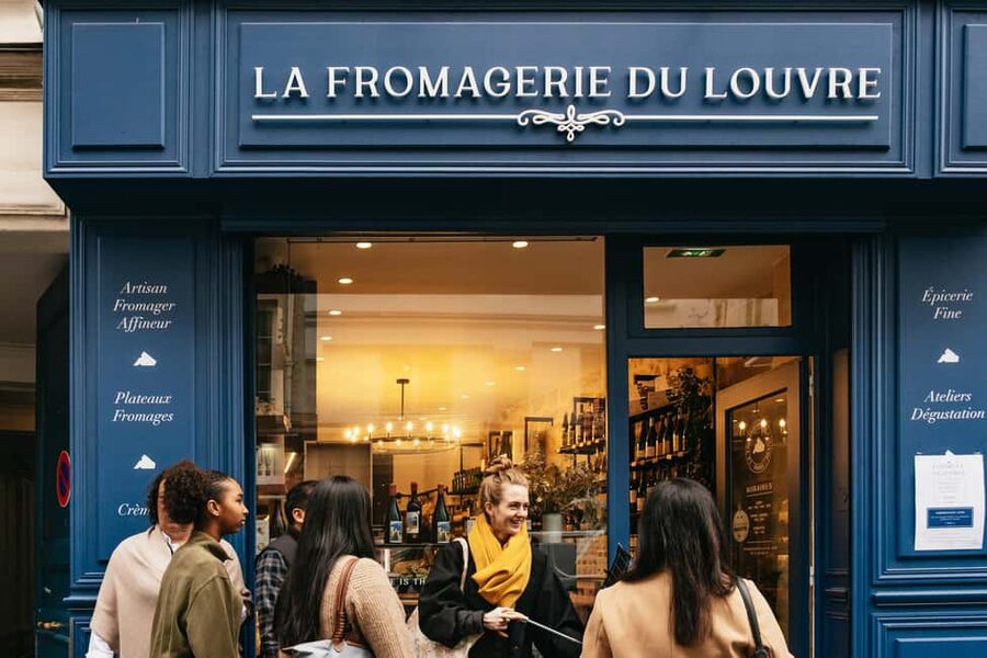 Paris: Gourmet Food Tour with Over 10 Tastings and Wine - Macarons stop: where the award story meets the meringue basics
