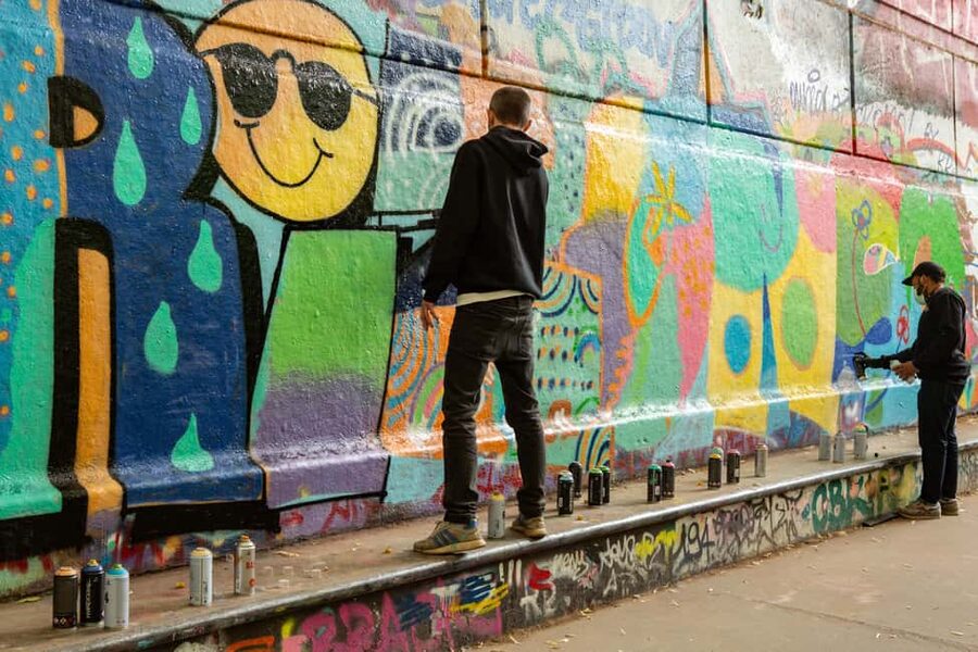Paris: Graffiti and Street Art Workshop - The Spray Can Lesson: Clean Lines Come From Distance, Not Luck