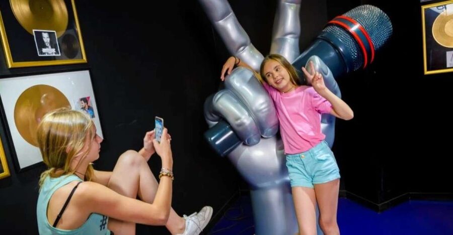 Paris: Grèvin Wax Museum and Seine River Cruise Tickets - The wax figures experience: what 200+ personalities really means