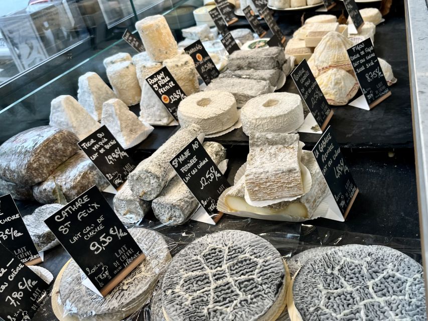Paris: Guided Champagne & Food Tour in St-Germain-des-Pres - Meeting at Les Deux Magots: Why This Starts in the Right Place