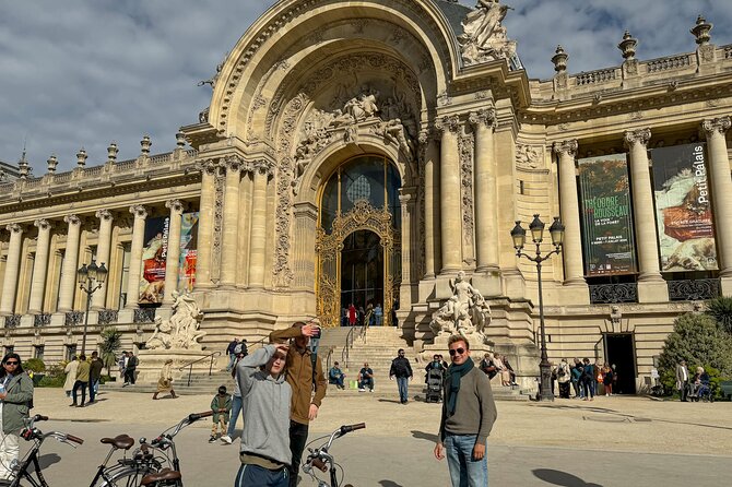 Paris: Guided City Sightseeing Tour by Bike/E-Bike - Pont Alexandre III to Invalides: bridge views and Napoleon’s resting place