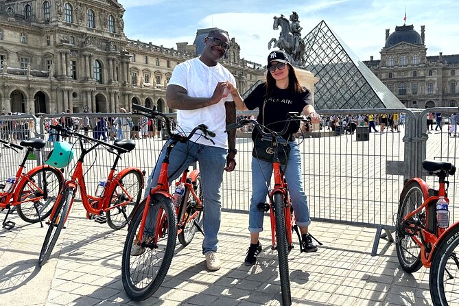 Paris Guided City Sightseeing Tour by Bike or E-Bike - Eiffel Tower and Trocadéro: photo power with minimal fuss