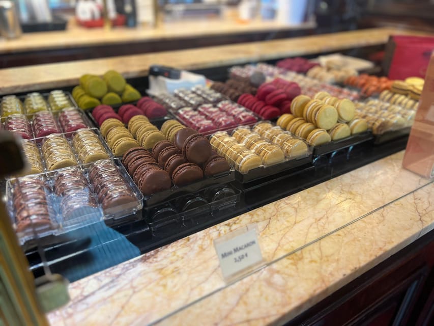 Paris: Guided Montmartre Walking Tour with Food & Wine - The 2.5-Hour Route: What You’ll Actually Walk Through
