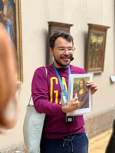 Paris: Guided tour in PORTUGUESE at the Louvre-semi-private - Skip-the-Line Express Security: Why Two Hours Feels Worth It