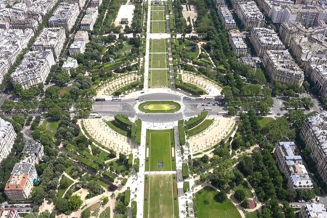 Paris Half Day Tour & Cruise, Private Guide & Louvre Entrance - Louvre entrance plus audio guide: Mona Lisa without the stress