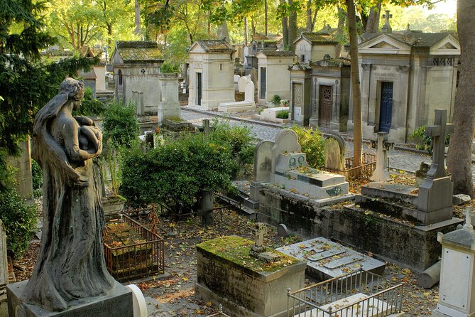 Paris: Haunted Père Lachaise Cemetery Guided Tour - Père Lachaise’s Haunted Reputation, Grounded in Real Place