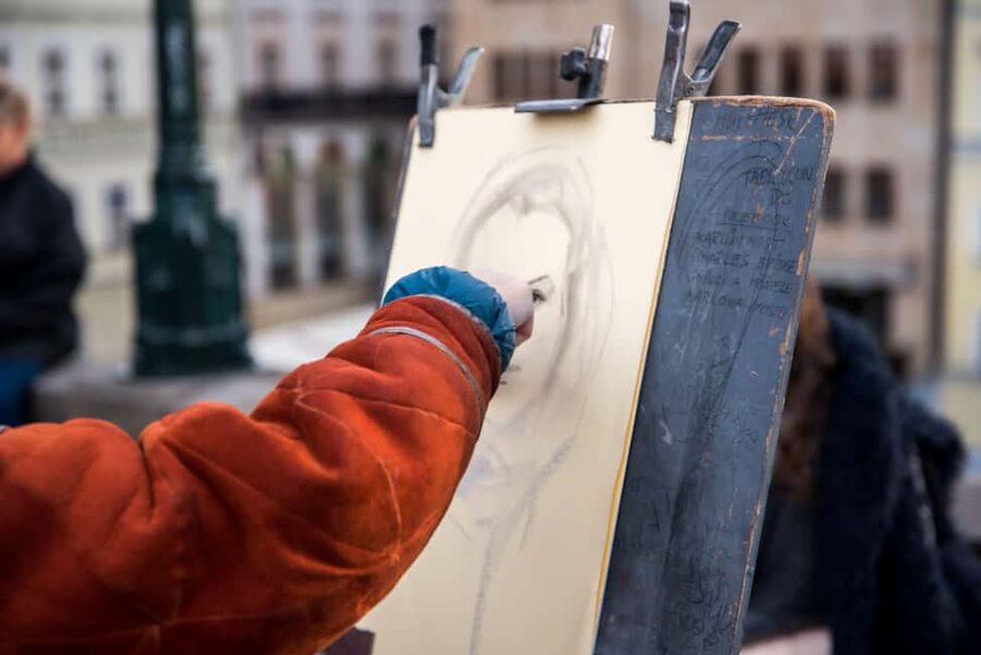Paris: Hidden Gems of Montmartre Walking Tour - Au Marché Montmartre, Le Bateau-Lavoir, and the artist hangouts vibe