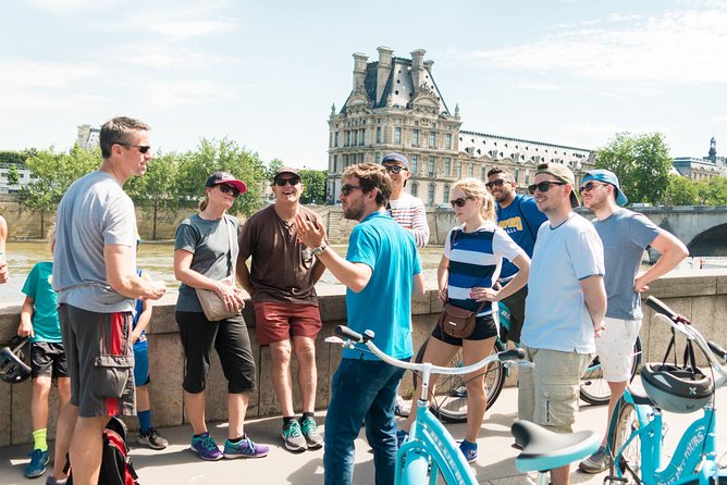 Paris Highlights Bike Tour: Eiffel Tower, Louvre and Notre-Dame - Price and timing: getting value from a short, active tour