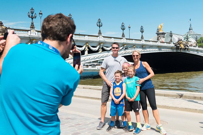 Paris Highlights Bike Tour: Eiffel Tower, Louvre and Notre-Dame - Place de la Concorde, Grand Palais, Champs-Élysées: big-scale Paris architecture