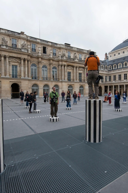 Paris : Highlights of Parisians' Paris guided tour - The Palais-Royal and covered passages of power