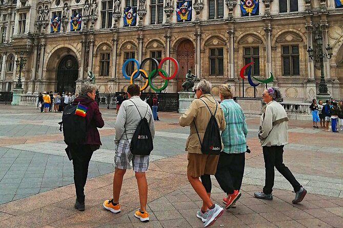 Paris Highlights with an LGBTQ Perspective Private Tour - Jeanne d’Arc and gender identity in the Middle Ages