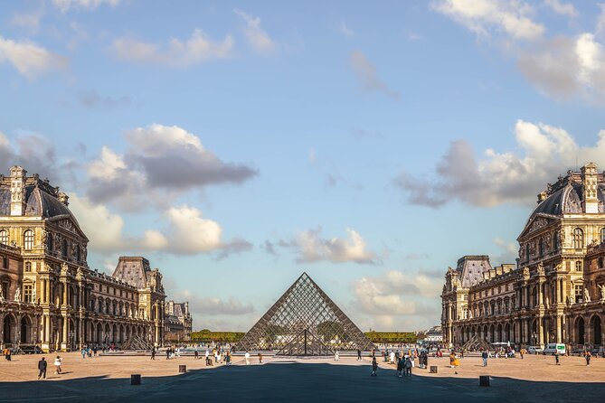 Paris History Walk: Medieval Marais, Notre Dame Islands & Stories - Starting at Hôtel de Ville and Building a “Paris Map” in 2 Hours
