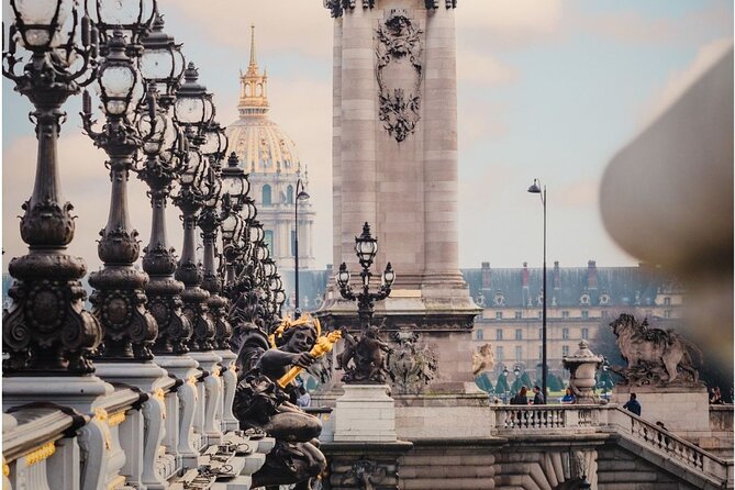 Paris History Walk: Medieval Marais, Notre Dame Islands & Stories - Île de la Cité: The Birth-Island Feeling (Without the Tourist Rush)