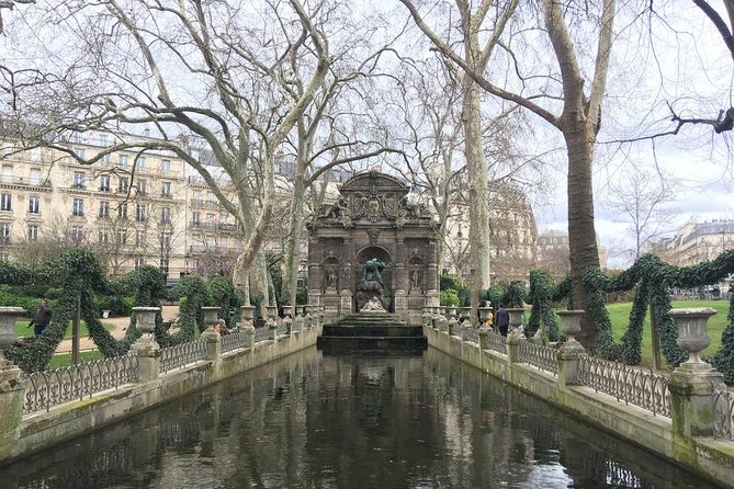 Paris Ile-de-la-Cité Walking Tour: Max 6 People Group or Private - Key things to know before you go