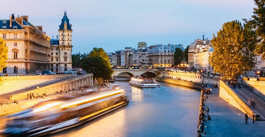 Paris: Illuminated Evening River Cruise & Waffle Tasting - Night-View First: The 1-Hour Seine Cruise That Fits Your First Night