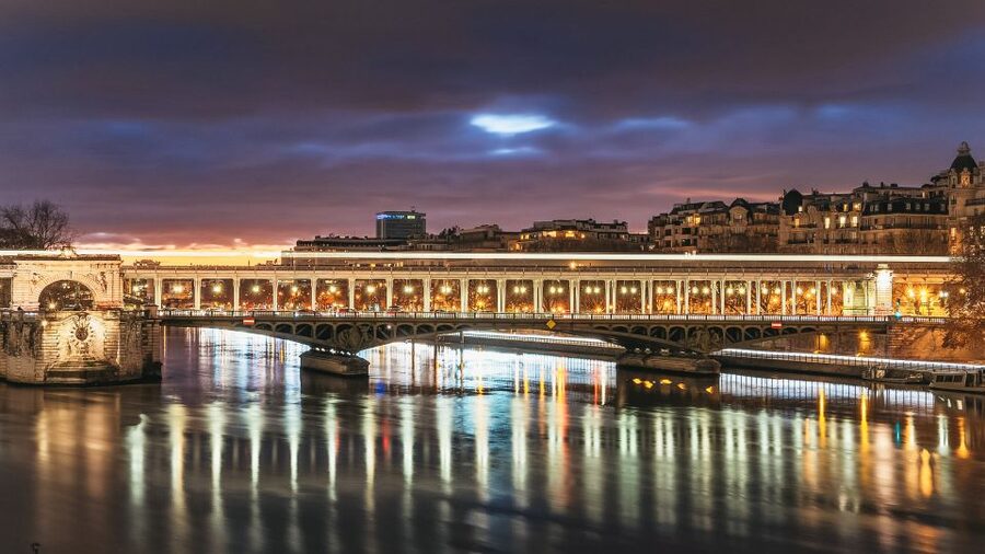 Paris: Illuminated Evening River Cruise & Waffle Tasting - The Monument Route: From Les Invalides to the Eiffel Tower Lights