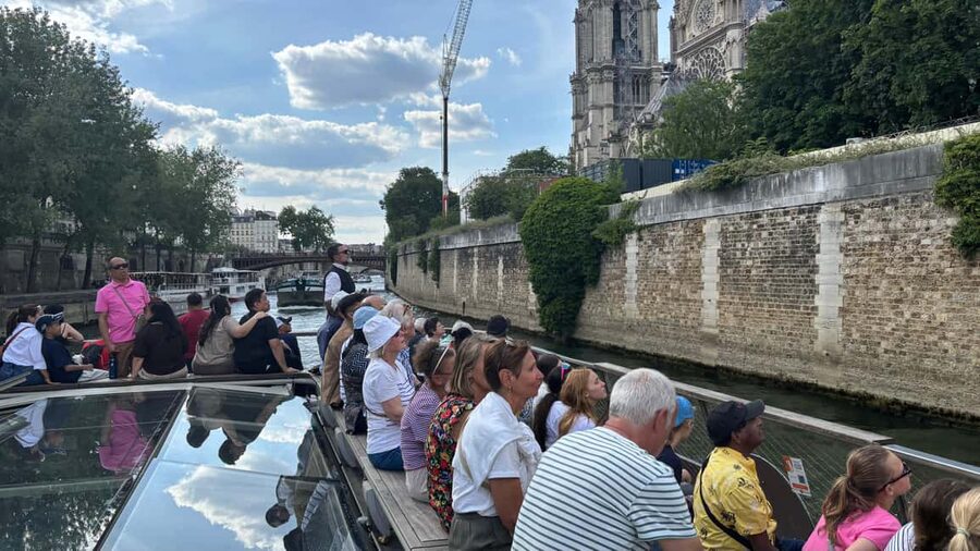 Paris: Illuminations River Cruise with Audio Commentary - Key Highlights at a Glance