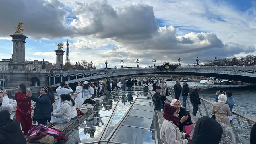 Paris: Illuminations River Cruise with Audio Commentary - Stop-by-stop: what you’ll see along the Seine (and what to watch for)
