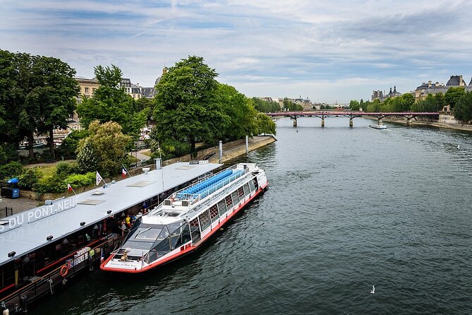 Paris in a Day VIP and Private Tour with Pick-Up and Drop-Off - Île de la Cité and Notre-Dame area: built-in breathing room