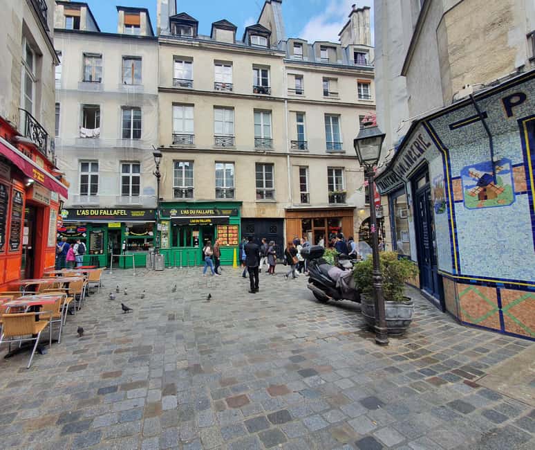Paris: Jewish Heritage & Hidden Gems of Le Marais - Saint-Paul-Saint-Louis: baroque architecture and a faith crossroads