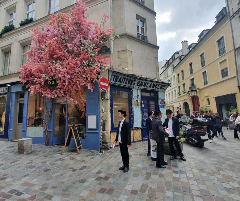 Paris: Jewish Heritage & Hidden Gems of Le Marais - Starting at Quai de Gesvres: get your bearings fast
