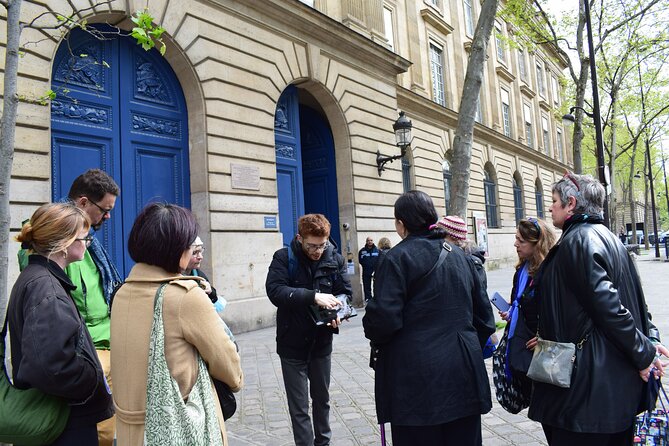 Paris Jewish Heritage: Le Marais & Montmartre Guided Walking Tour - Le Marais: narrow Jewish streets, rebuilding, and Rue des Rosiers life
