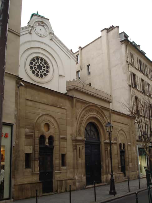 Paris: Jewish Marais District Walking Tour - Why the Jewish Marais is more than a neighborhood stroll