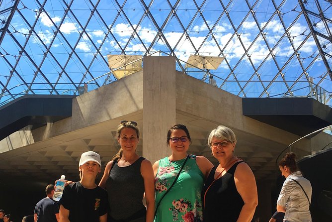 Paris Kids and Families Private Louvre Tour - The building story helps kids understand art