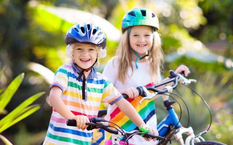 Paris: Kids Bike Tour - Starting at SAGS Parking Meyerbeer Opéra: Quick, Practical, and Central