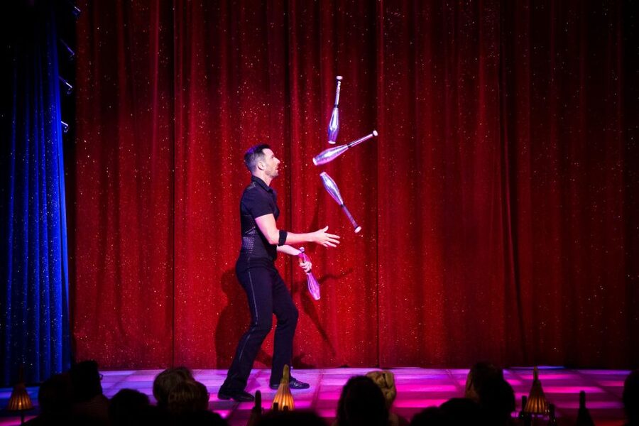 Paris: La Nouvelle Eve Cabaret Dinner Show - Rules that shape your experience: attire, photos, pets, and bags