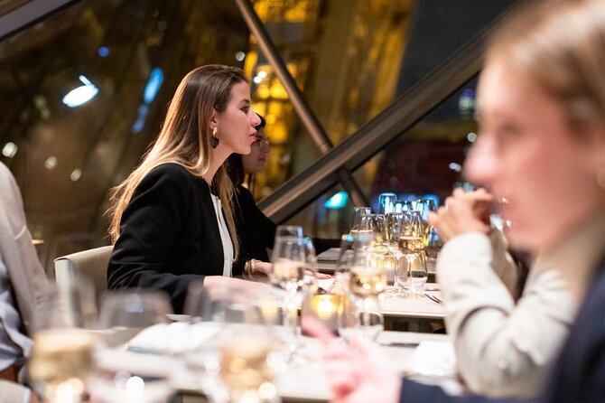 Paris Late Dinner at Eiffel Tower's Madame Brasserie Restaurant - Drinks included: Champagne, wine, and how to manage expectations