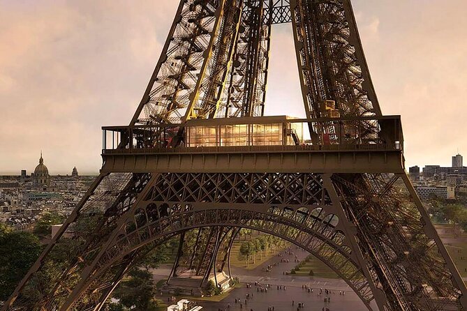 Paris Late Lunch at Eiffel Tower's Madame Brasserie Restaurant - Getting There Without Losing Time: The QR Check and the Mystery Game