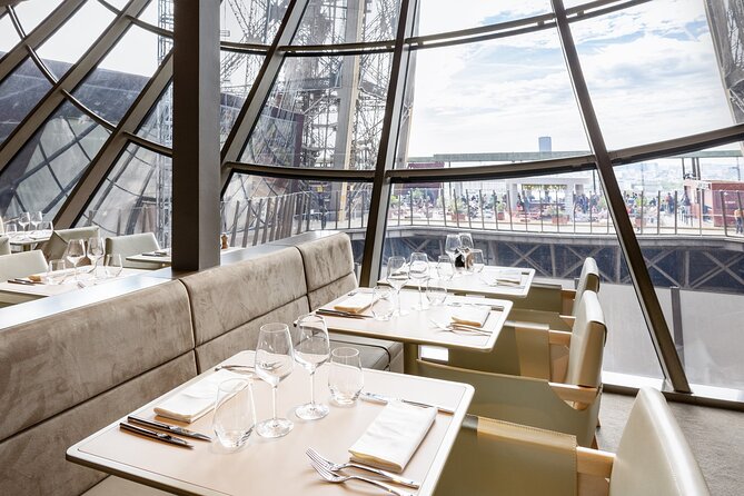 Paris Late Lunch at Eiffel Tower's Madame Brasserie Restaurant - The Elevator Reality: Budget Time for Lines