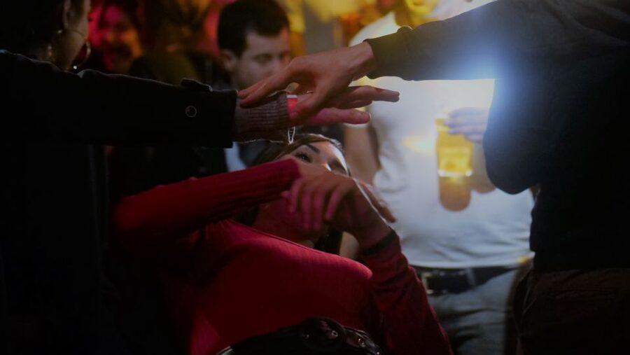 Paris: Latin Quarter Guided Pub Crawl to Bars and Clubs - Rue de la Huchette: the 3-hour bar stretch that sets your rhythm