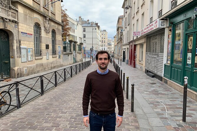 Paris Latin quarter: Private walking tour with a local guide - Stop-by-stop: Pantheon to Île Saint-Louis