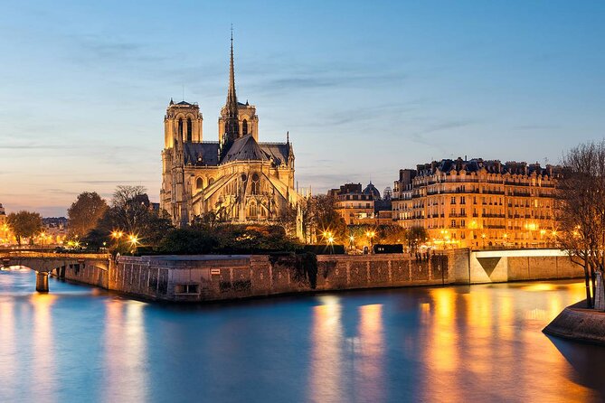 Paris Latin quarter: Private walking tour with a local guide - Luxembourg Gardens finish: a calm ending that helps you remember
