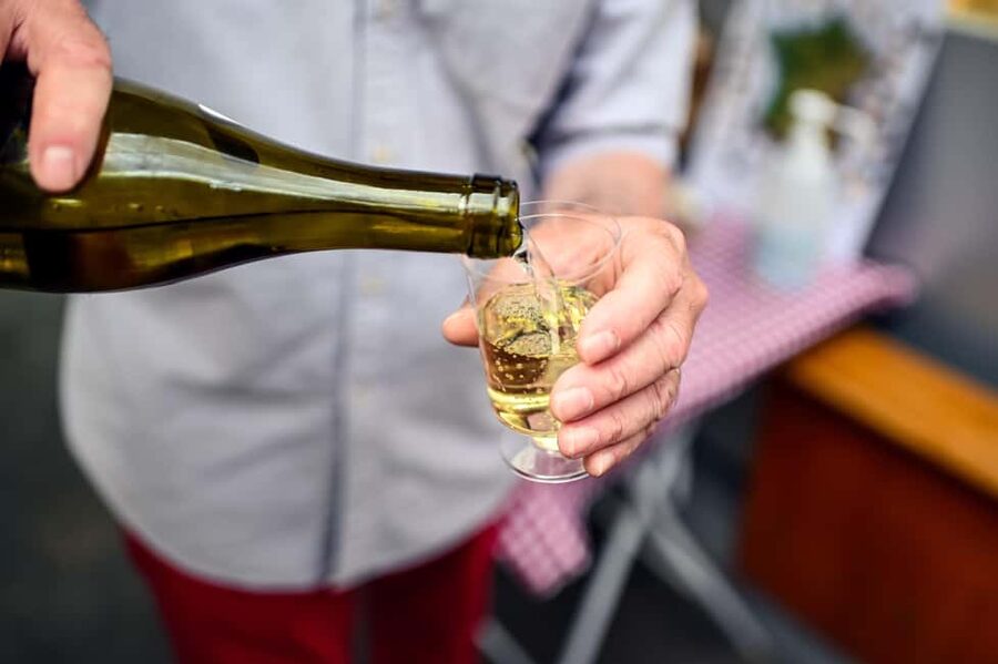 Paris: Le Marais District Food Tour with 10+ Tastings & Wine - Timing and pacing: 3 hours is tight, and that’s the point